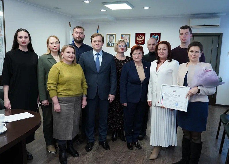 Более 10 тысяч пациентов приняли врачи Алтайского края во время командировок в ЛНР