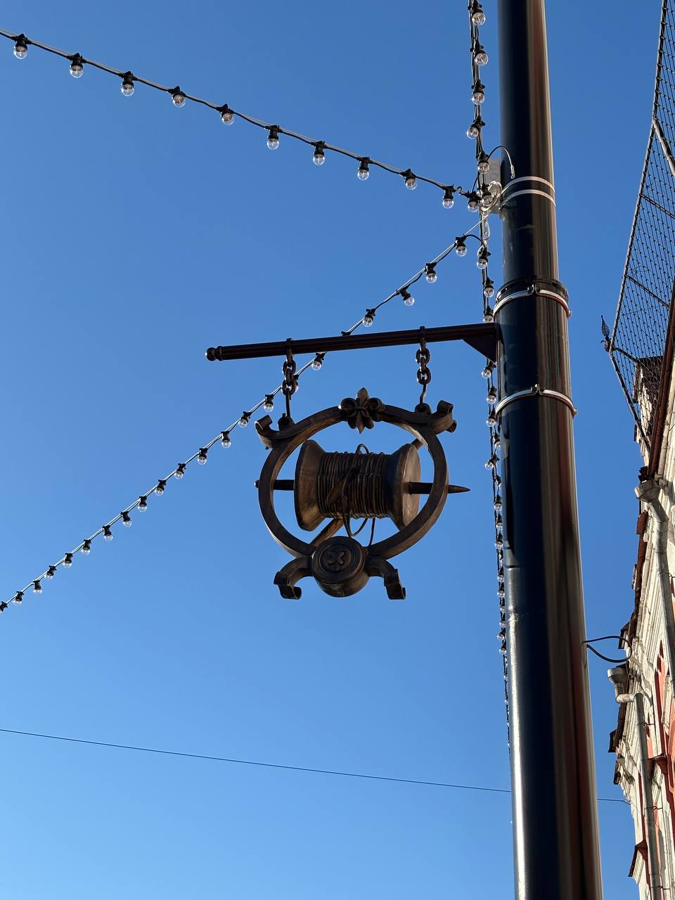 На улице Льва Толстого в Барнауле появились указатели в историческом стиле На улице Льва Толстого в Барнауле появились указатели в историческом стиле