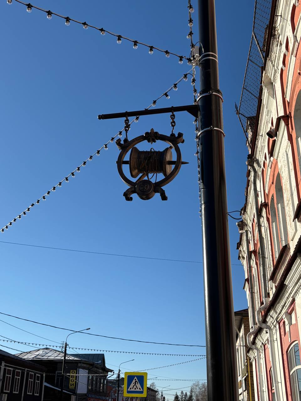 На улице Льва Толстого в Барнауле появились указатели в историческом стиле На улице Льва Толстого в Барнауле появились указатели в историческом стиле