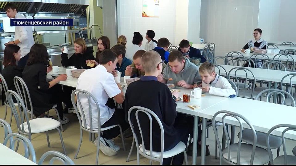 В Шарчино Тюменцевского района школьники наконец-то сели за парты в новом здании