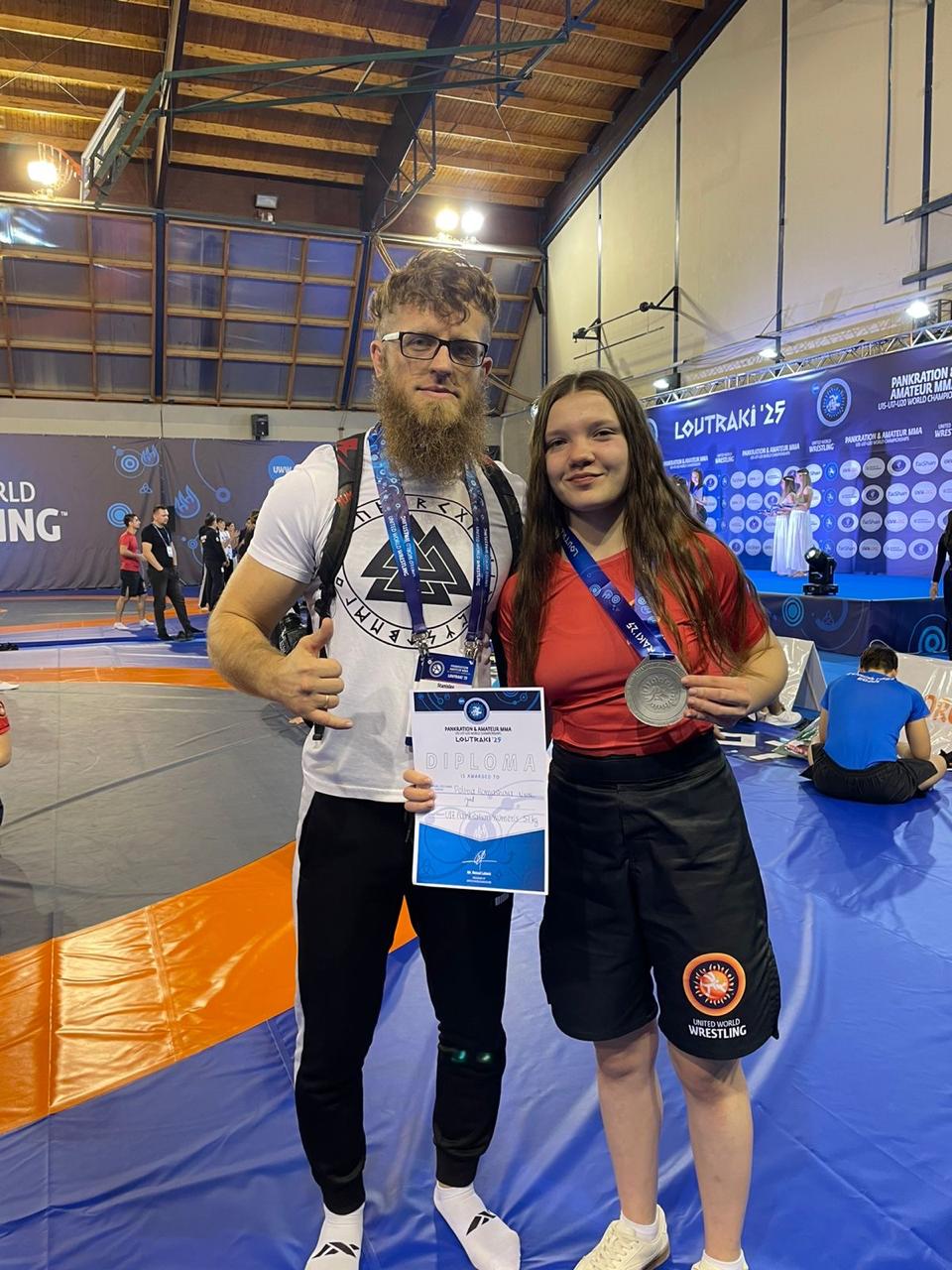 Четыре медали завоевали алтайские спортсмены на первенстве мира по панкратиону и любительскому ММА в Греции Четыре медали завоевали алтайские спортсмены на первенстве мира по панкратиону и любительскому ММА в Греции