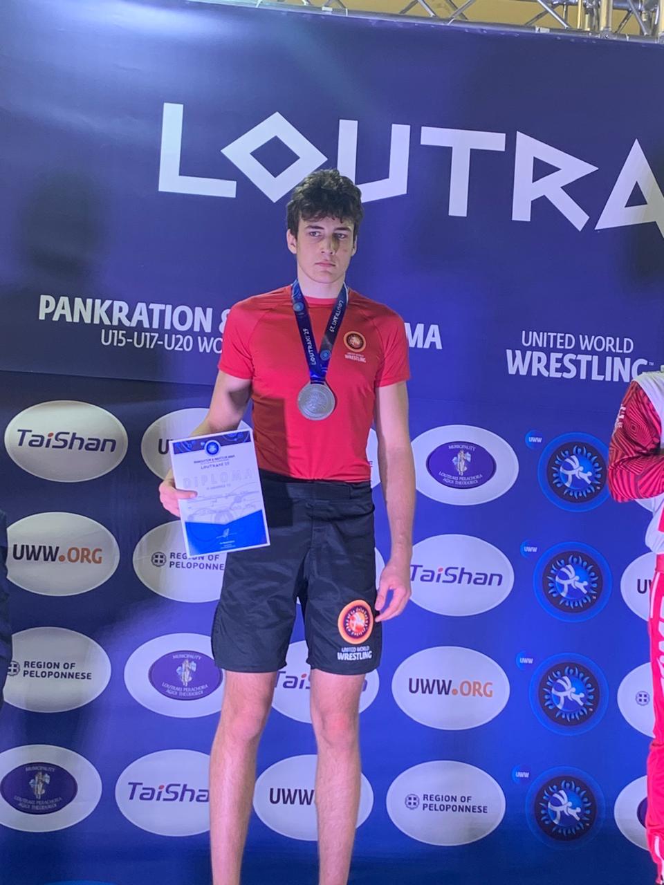 Четыре медали завоевали алтайские спортсмены на первенстве мира по панкратиону и любительскому ММА в Греции Четыре медали завоевали алтайские спортсмены на первенстве мира по панкратиону и любительскому ММА в Греции