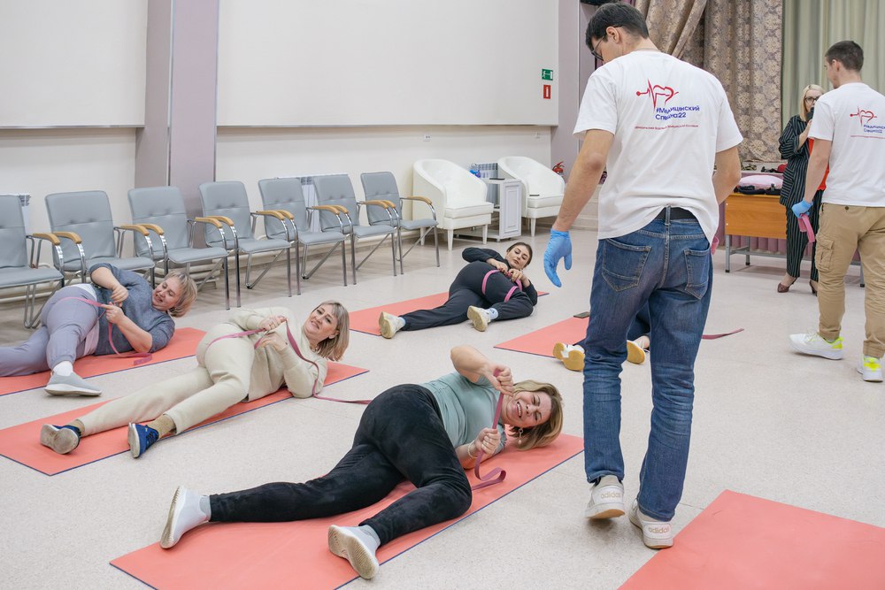 С начала года азам первой помощи обучились более 200 тысяч жителей Алтайского края С начала года азам первой помощи обучились более 200 тысяч жителей Алтайского края