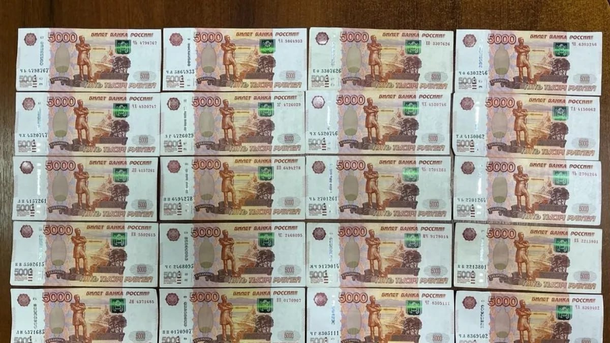 Бизнесмена будут судить за дачу взяток экс-чиновнице администрации Барнаула