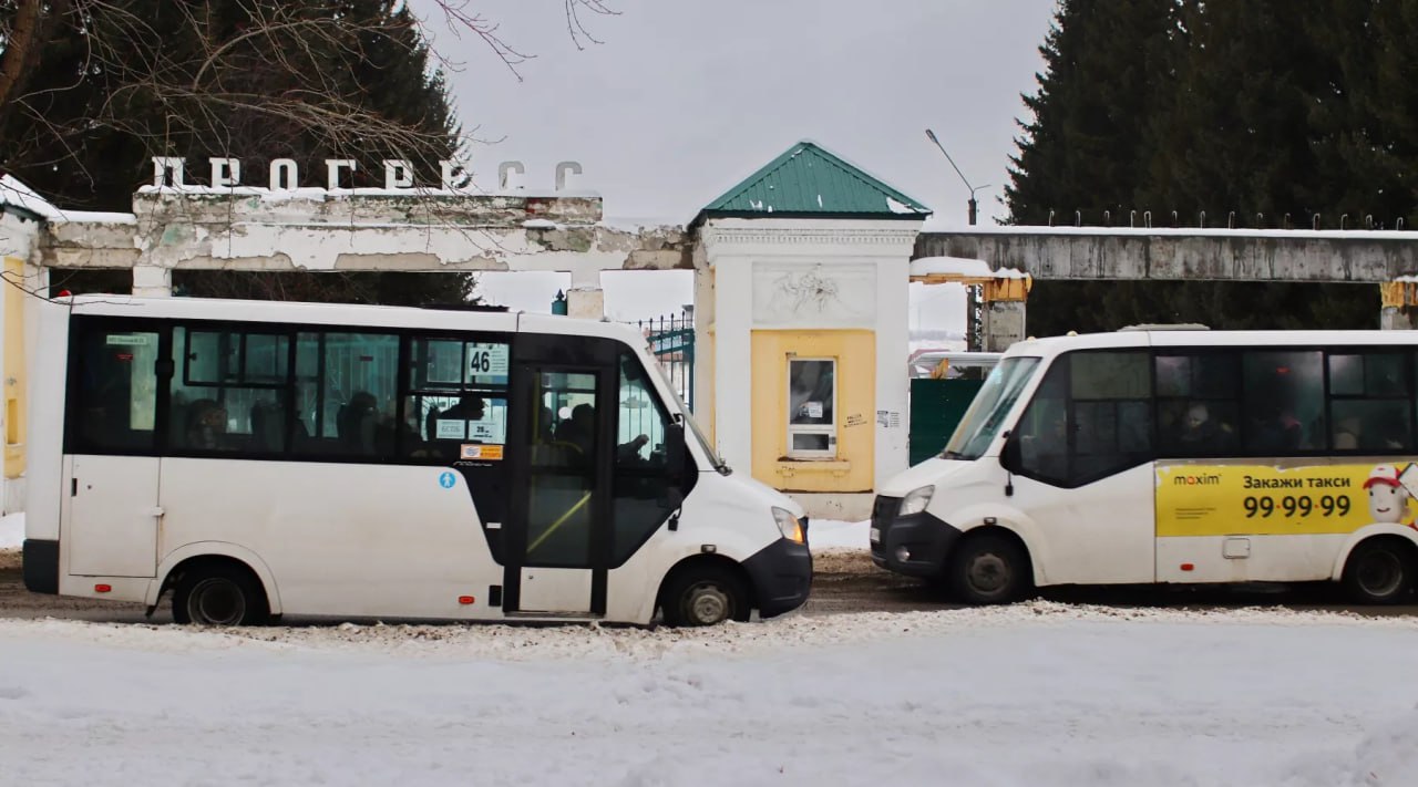 Бийчане не поделили маршрутный автобус