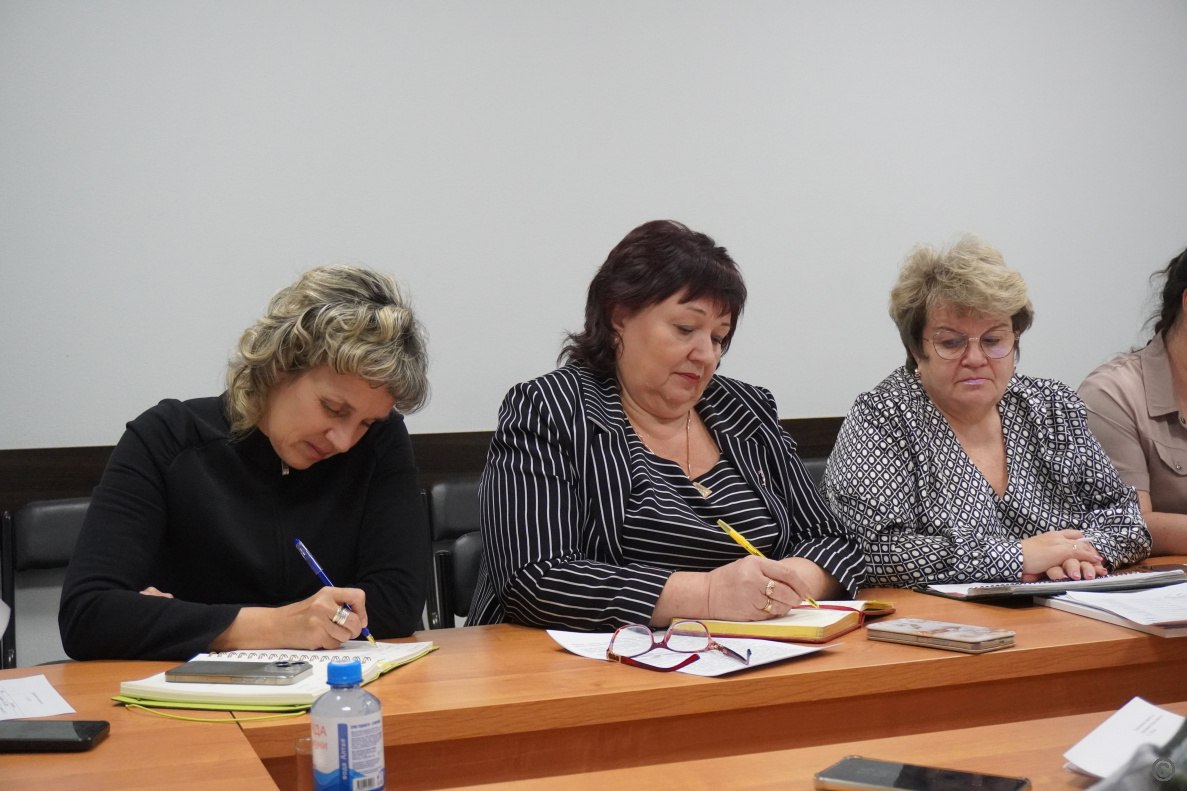 В Барнауле подвели итоги проведения государственной итоговой аттестации В Барнауле подвели итоги проведения государственной итоговой аттестации