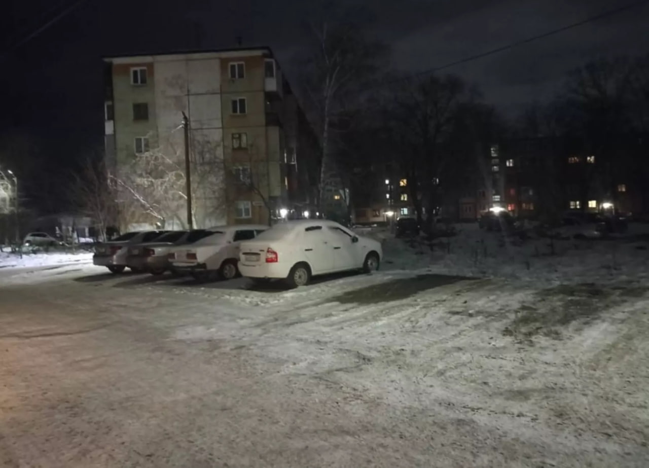 Бийчане попросили навести порядок на парковках около поликлиник Бийчане попросили навести порядок на парковках около поликлиник