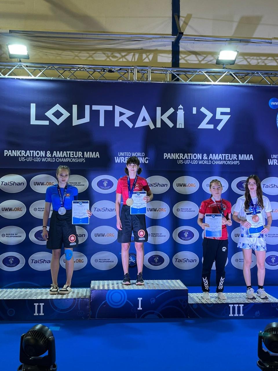 Четыре медали завоевали алтайские спортсмены на первенстве мира по панкратиону и любительскому ММА в Греции