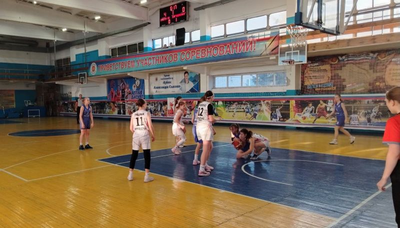 В Барнауле прошёл турнир по баскетболу среди девушек до 16 лет в зачёт 45-й Спартакиады спортивных школ Алтайского края В Барнауле прошёл турнир по баскетболу среди девушек до 16 лет в зачёт 45-й Спартакиады спортивных школ Алтайского края
