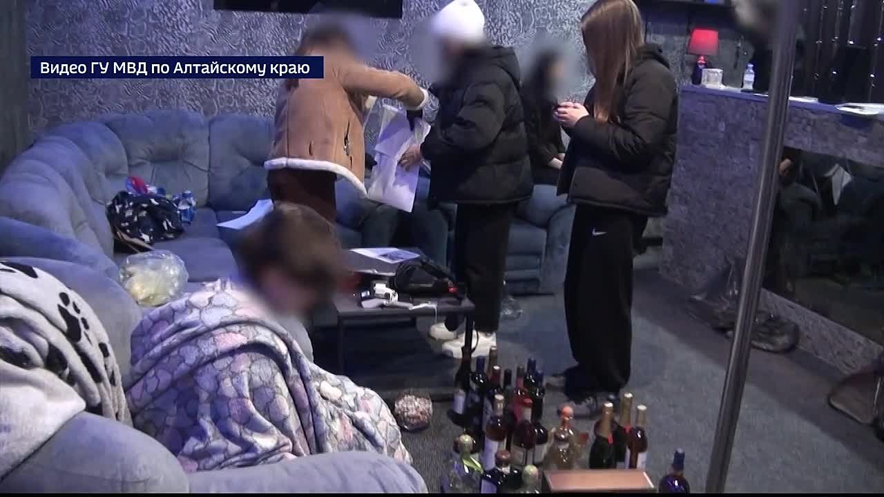 Восемь массажных салонов в сибирских городах «прикрыли» оперативники полиции