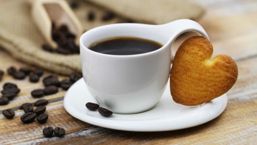 Даже дешевый кофе перестанет горчить: вот что нужно добавить в напиток
