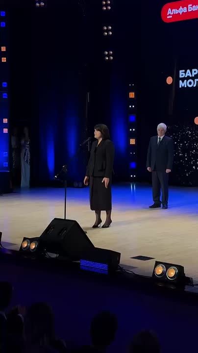 Производитель продуктов питания года — Барнаульский молочный комбинат!