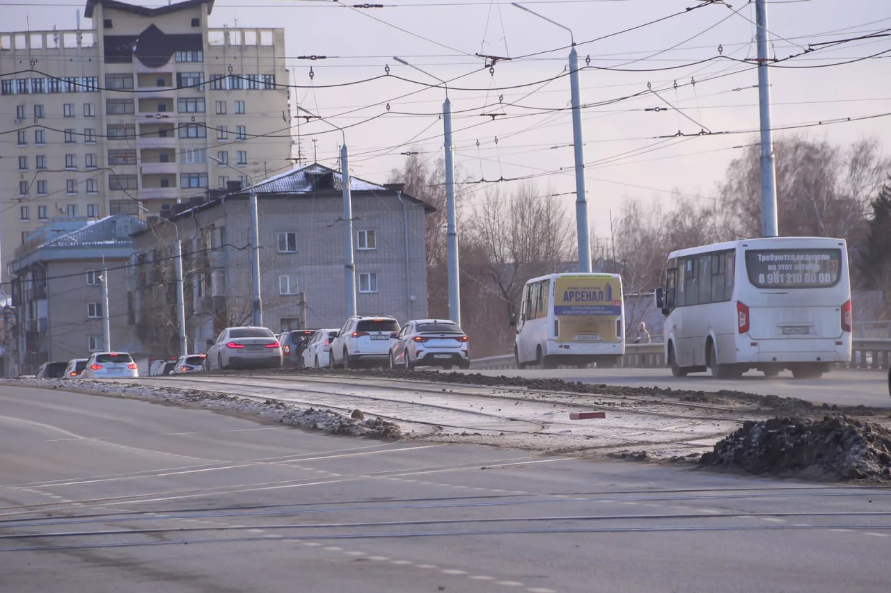 Обновленному путепроводу на проспекте Ленина исполнилось два года Обновленному путепроводу на проспекте Ленина исполнилось два года