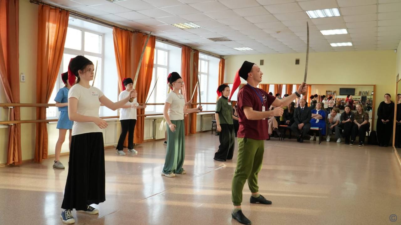 Педагоги дополнительного образования города посоревновались в мастерстве Педагоги дополнительного образования города посоревновались в мастерстве