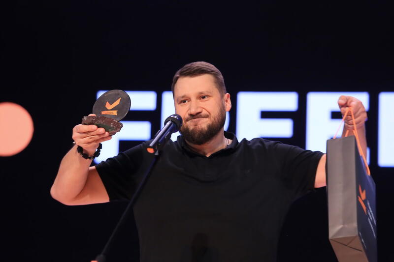 18 ноября в Барнауле состоялось событие, которого с нетерпением ждали многие, – вручение лучшим (по мнению жителей края) предприятиям Алтайского края премии "Народный знак качества" 18 ноября в Барнауле состоялось событие, которого с нетерпением ждали многие, – вручение лучшим (по мнению жителей края) предприятиям Алтайского края премии "Народный знак качества"