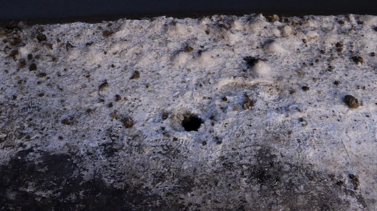 Путепровод на Калинина находится не в лучшей своей форме Путепровод на Калинина находится не в лучшей своей форме