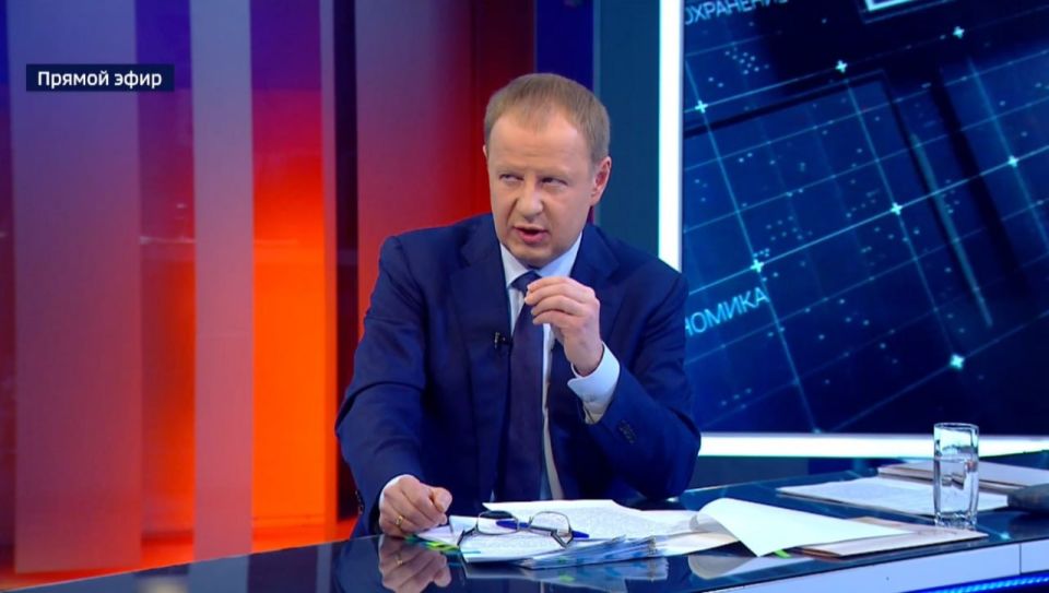 "Это делает нас народом". Виктор Томенко, говоря о мерах поддержки бойцов спецоперации, выразил слова благодарности всем землякам, которые оказывают помощь