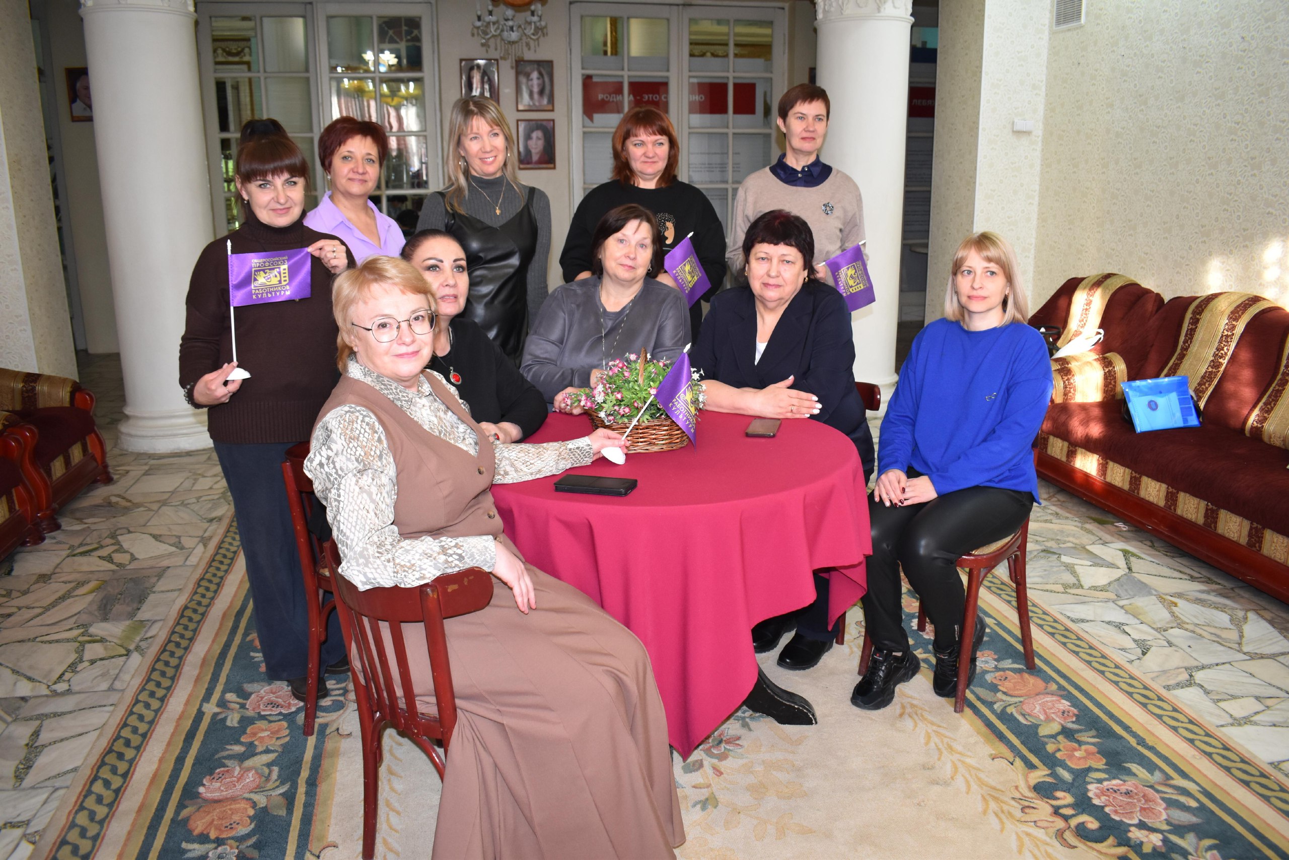 В Бийске прошел окружной семинар-совещание «О защите социально-экономических прав трудящихся в современных условиях» В Бийске прошел окружной семинар-совещание «О защите социально-экономических прав трудящихся в современных условиях»