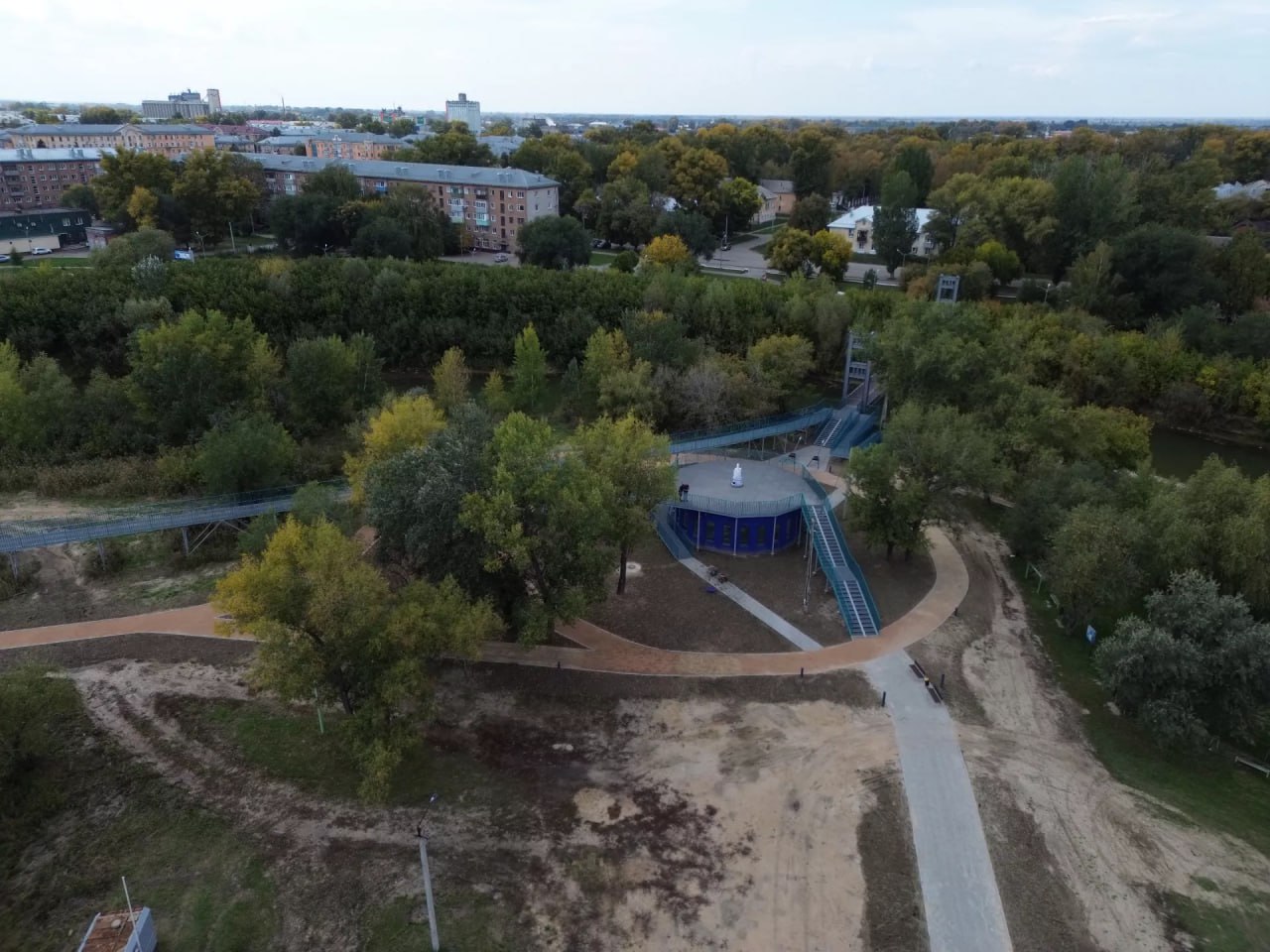 Две современные зоны отдыха появились в Рубцовске в 2025 году — сквер "Южный" и парк-набережная на правом берегу реки Алей Две современные зоны отдыха появились в Рубцовске в 2025 году — сквер "Южный" и парк-набережная на правом берегу реки Алей