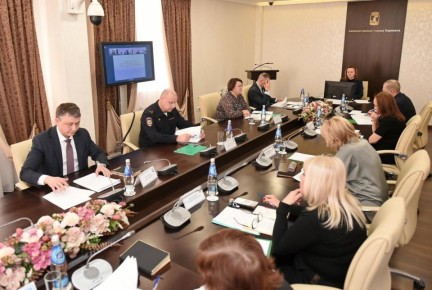 В администрации Барнаула обсудили вопросы профилактики коррупционных правонарушений