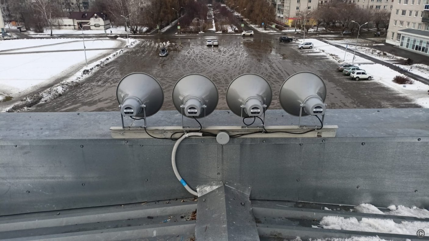 Два новых сиренно-речевых комплекса установили в Барнауле Два новых сиренно-речевых комплекса установили в Барнауле