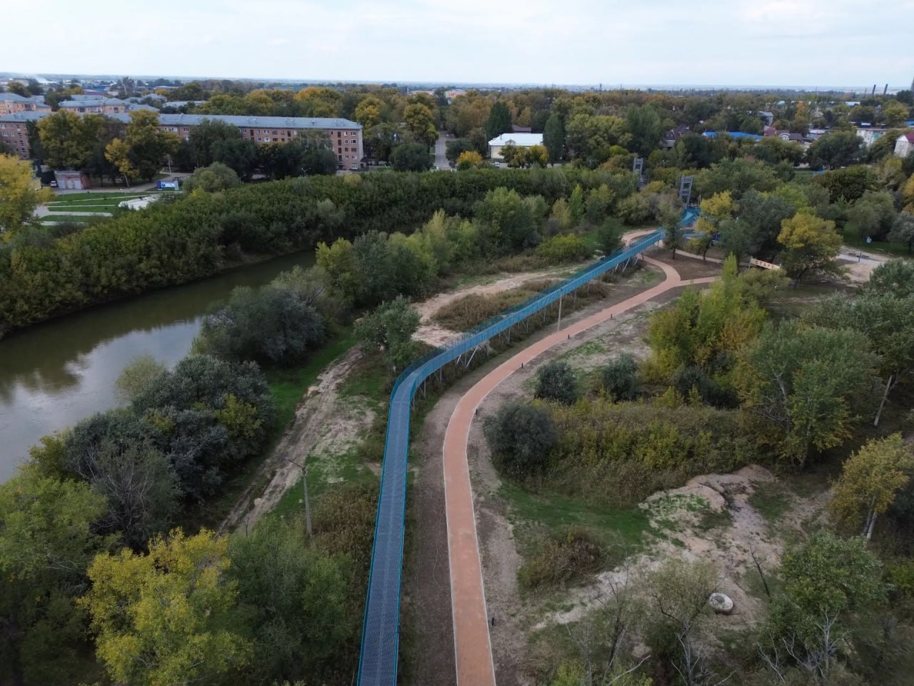 Две современные зоны отдыха появились в Рубцовске в 2025 году — сквер "Южный" и парк-набережная на правом берегу реки Алей Две современные зоны отдыха появились в Рубцовске в 2025 году — сквер "Южный" и парк-набережная на правом берегу реки Алей