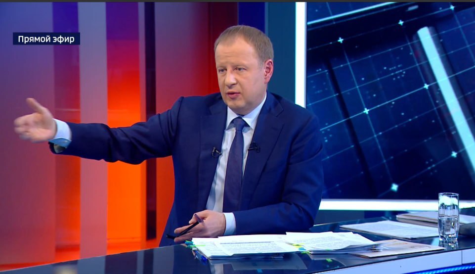 Виктор Томенко в эфире "Вести Алтай" ответил почти на 30 вопросов жителей края Виктор Томенко в эфире "Вести Алтай" ответил почти на 30 вопросов жителей края