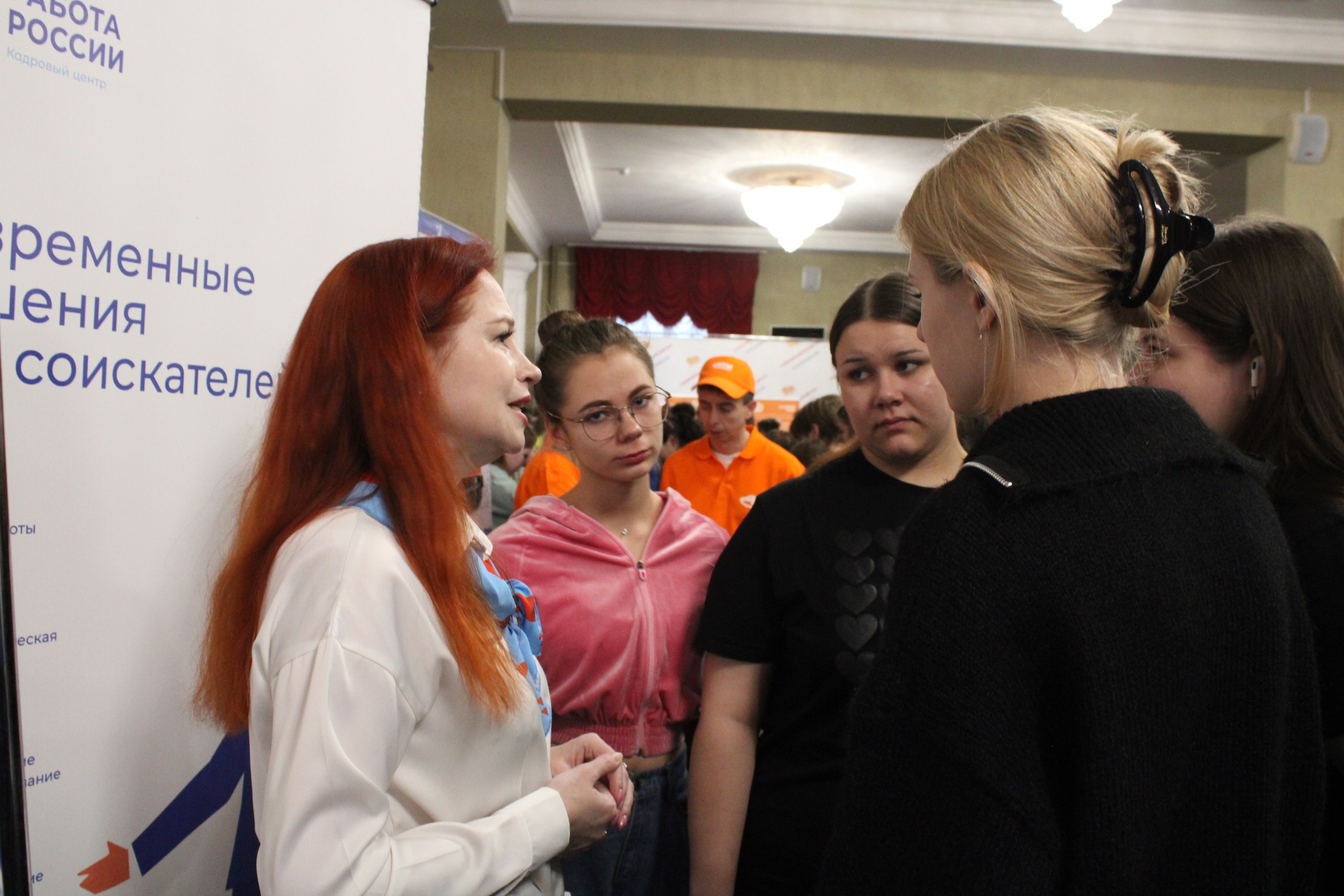 Фестиваль «Заводская проходная» познакомил рубцовских школьников с профессиями ведущих предприятий города Фестиваль «Заводская проходная» познакомил рубцовских школьников с профессиями ведущих предприятий города