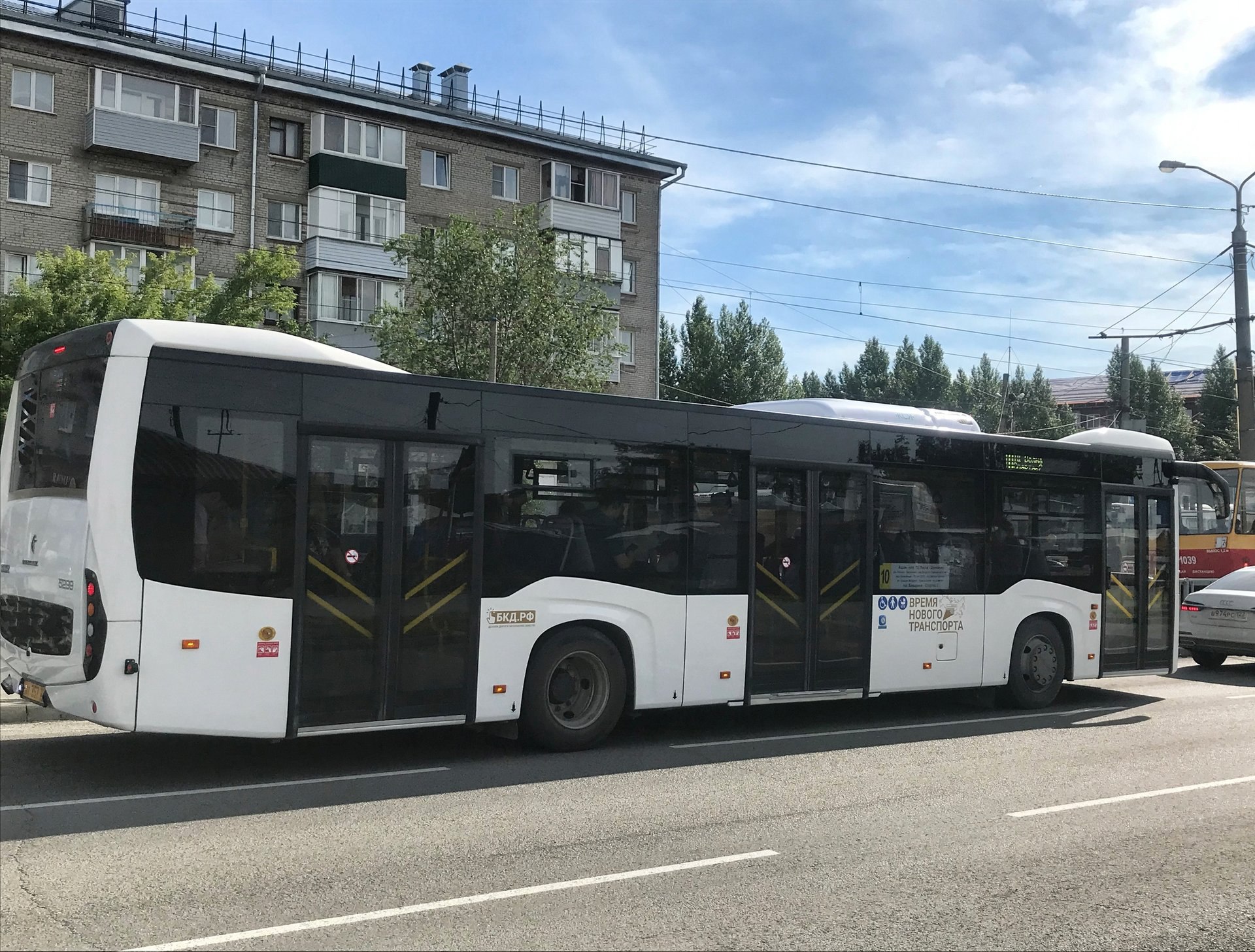 Работу барнаульских автобусов улучшат по итогам прямой линии с губернатором