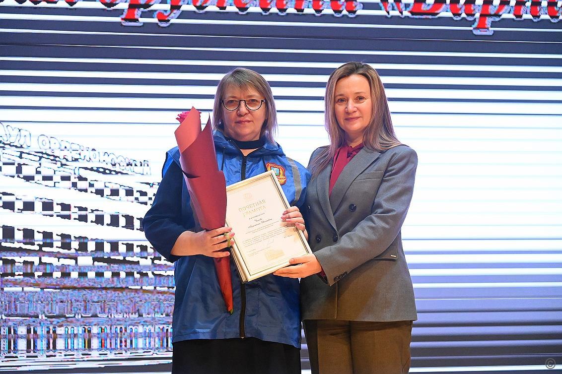 Барнаульских дружинников наградили в честь 15-летия со дня создания общественной организации Барнаульских дружинников наградили в честь 15-летия со дня создания общественной организации