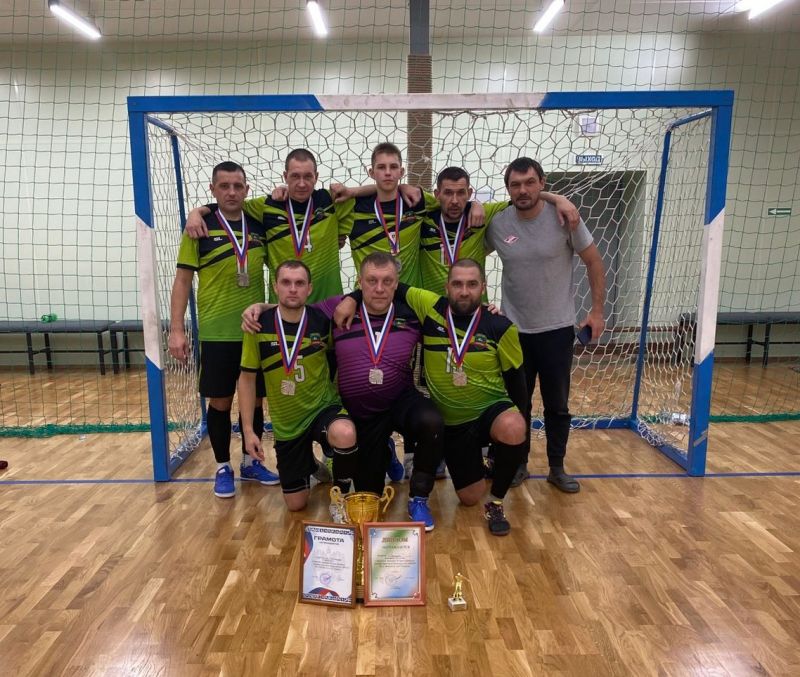 В Завьялово состоялся традиционный футбольный турнир памяти тренеров Юрия Меняйло и Анатолия Говорухи В Завьялово состоялся традиционный футбольный турнир памяти тренеров Юрия Меняйло и Анатолия Говорухи