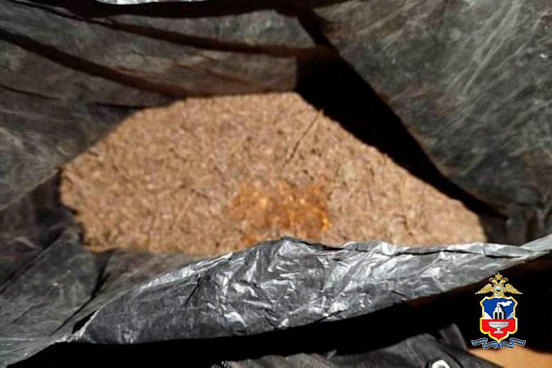 Житель Алтайского края задержан полицейскими за хранение свыше 4 кг наркотических средств из конопли Житель Алтайского края задержан полицейскими за хранение свыше 4 кг наркотических средств из конопли