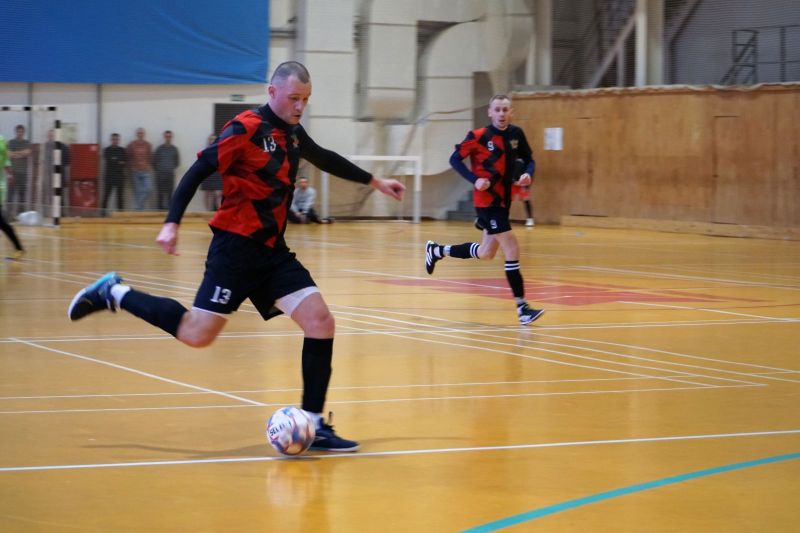 Ветераны правоохранительных и силовых структур соперничали в футзале во время открытого чемпионата УФСИН России по Алтайскому краю Ветераны правоохранительных и силовых структур соперничали в футзале во время открытого чемпионата УФСИН России по Алтайскому краю