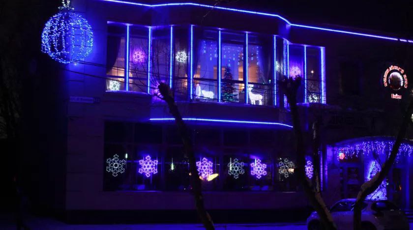 Индивидуальных предпринимателей и руководителей организаций приглашают принять участие в новогоднем оформлении Бийска