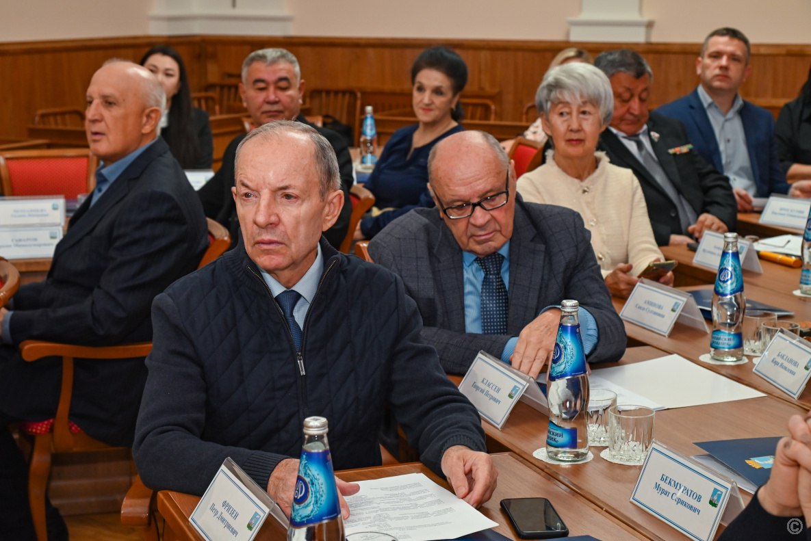 В Барнауле прошло совещание по вопросам межнациональных отношений В Барнауле прошло совещание по вопросам межнациональных отношений