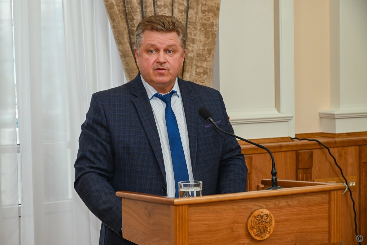 В Барнауле прошло совещание по вопросам межнациональных отношений В Барнауле прошло совещание по вопросам межнациональных отношений