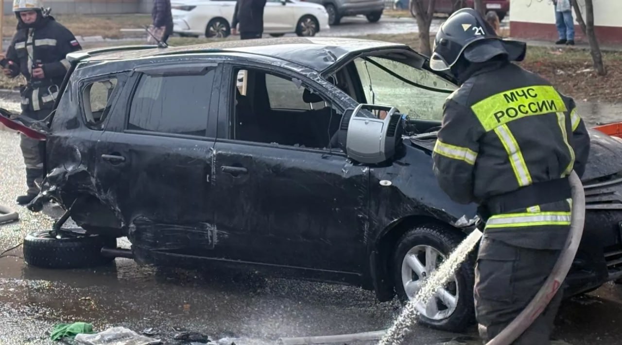 На ул. Матросова в Бийске перевернулся автомобиль