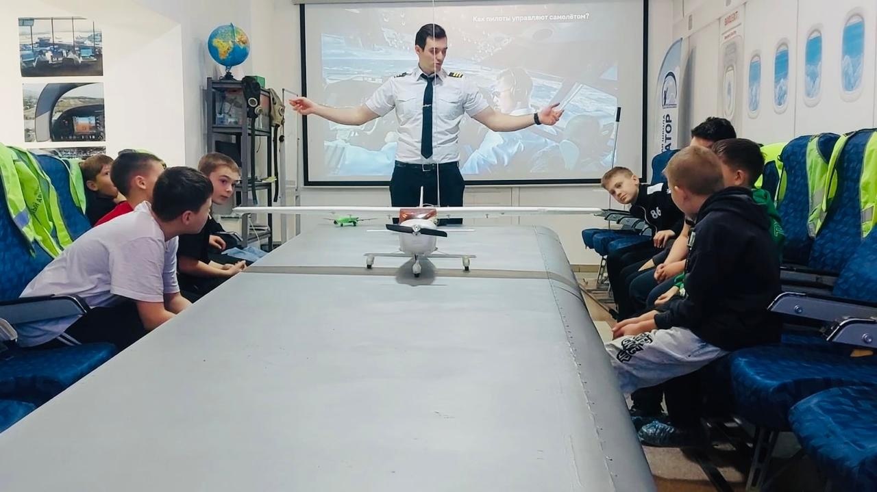 Команда рубцовских хоккеистов «Спарта» вошла в восьмерку лучших на детском хоккейном турнире «Кубок Урала» в Верхней Пышме Команда рубцовских хоккеистов «Спарта» вошла в восьмерку лучших на детском хоккейном турнире «Кубок Урала» в Верхней Пышме