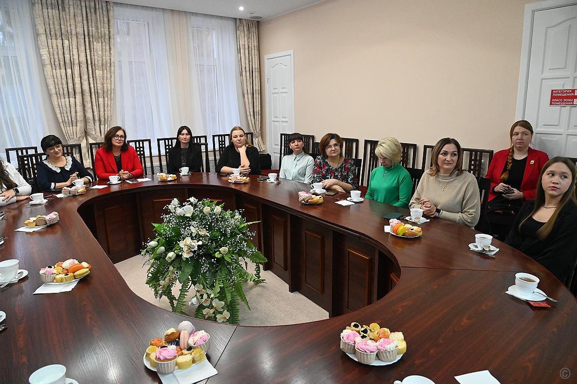 В Барнауле подвели итоги конкурса «Я – СуперМама»