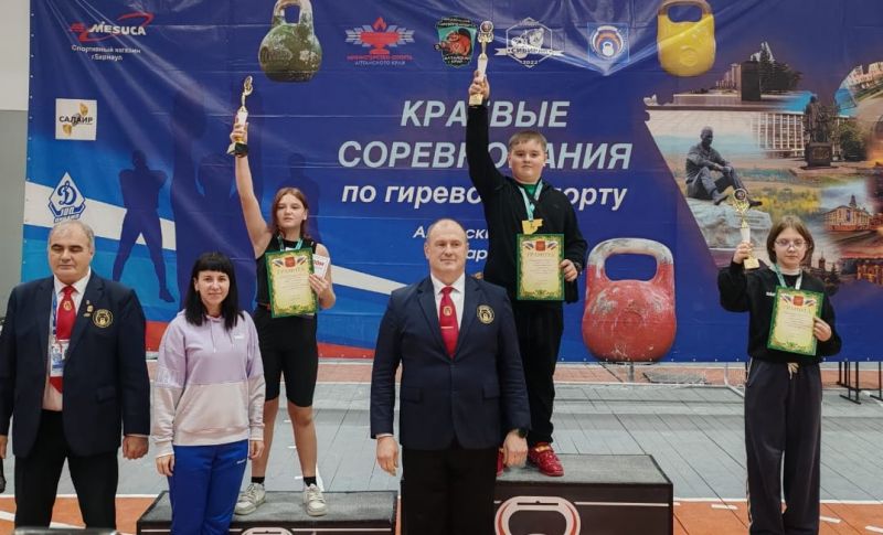 В Рогозихе Павловского района завершился финальный этап краевых юношеских соревнований по гиревому спорту В Рогозихе Павловского района завершился финальный этап краевых юношеских соревнований по гиревому спорту