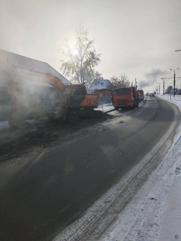 На трубопроводе по адресу ул. Северо-Западная, 103 ведутся сварочные работы, их планируется завершить к 22-00 часов На трубопроводе по адресу ул. Северо-Западная, 103 ведутся сварочные работы, их планируется завершить к 22-00 часов