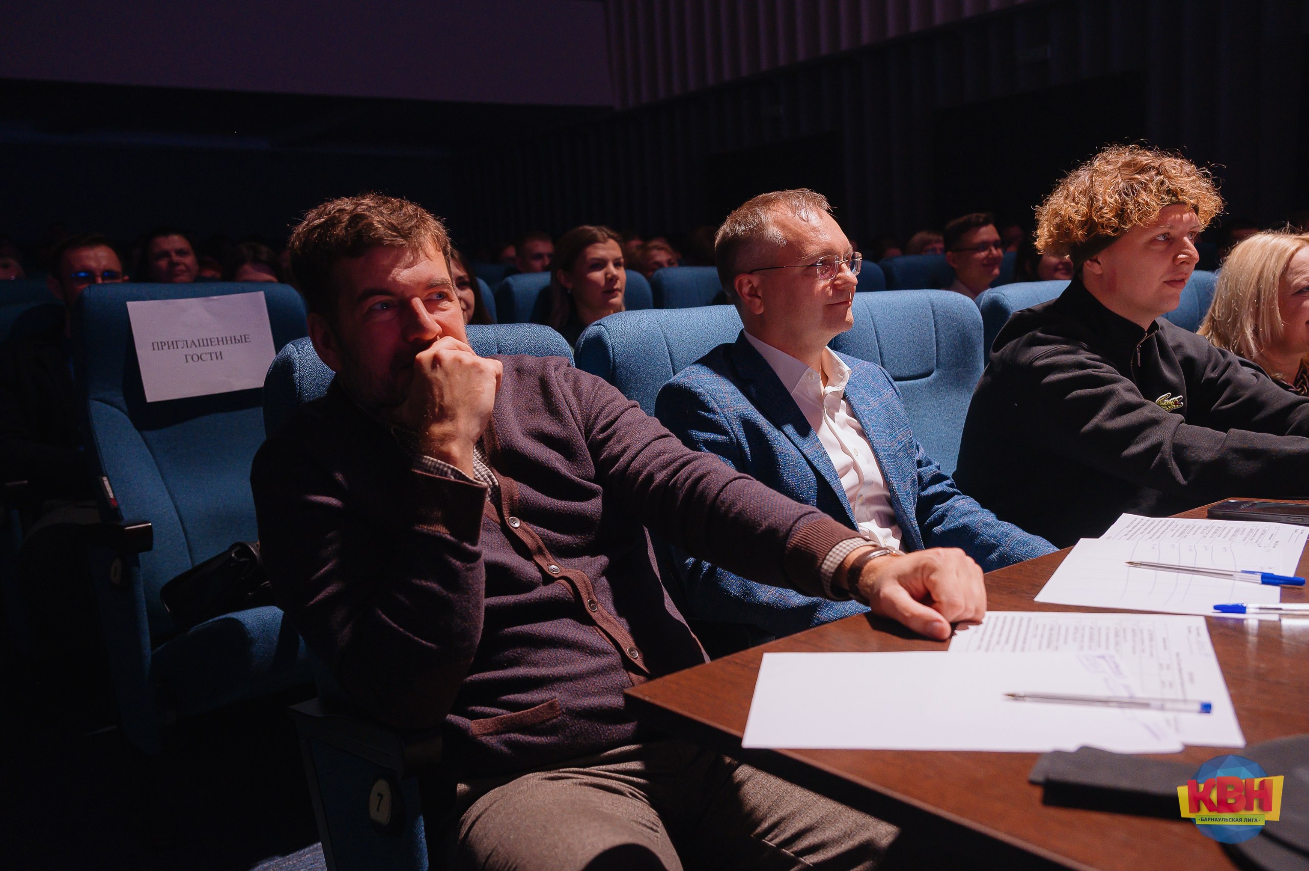 В Барнауле определили победителей юбилейного XX сезона официальной Барнаульской лиги КВН В Барнауле определили победителей юбилейного XX сезона официальной Барнаульской лиги КВН