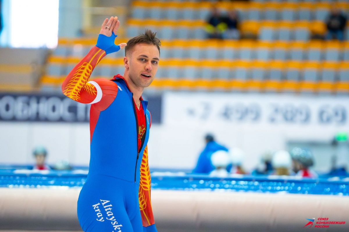 Конькобежец Виктор Муштаков одержал победу на Кубке России по спринтерскому многоборью Конькобежец Виктор Муштаков одержал победу на Кубке России по спринтерскому многоборью