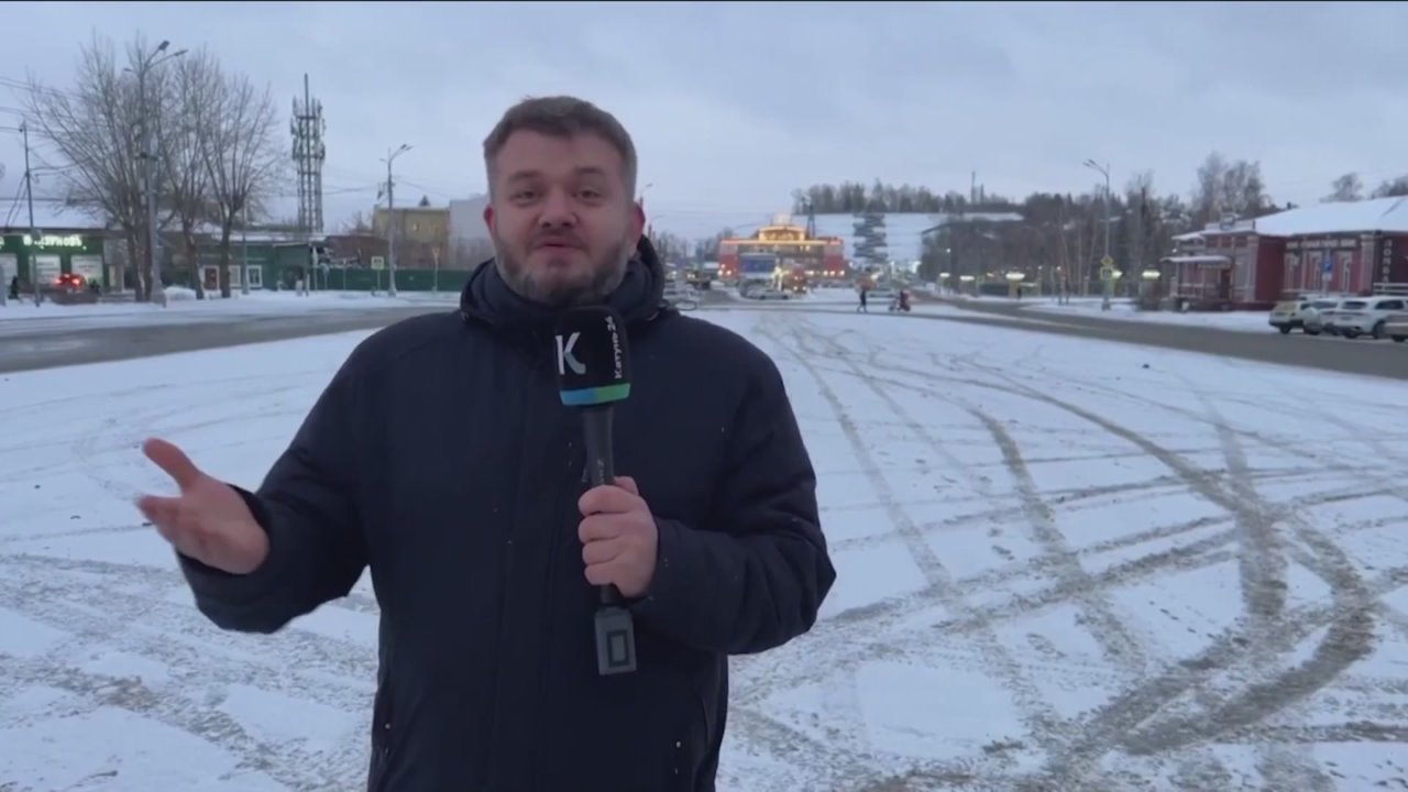 Площадь Свободы перекрыли в Барнауле для создания новогоднего городка