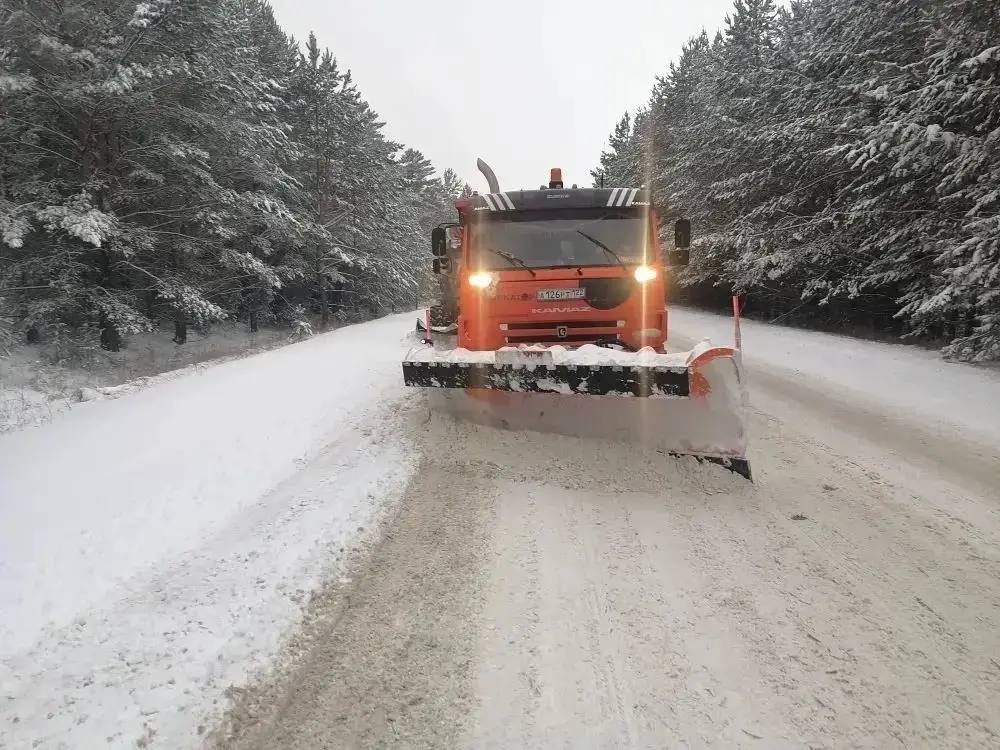 Порядка 500 единиц техники задействовано на дорогах региона