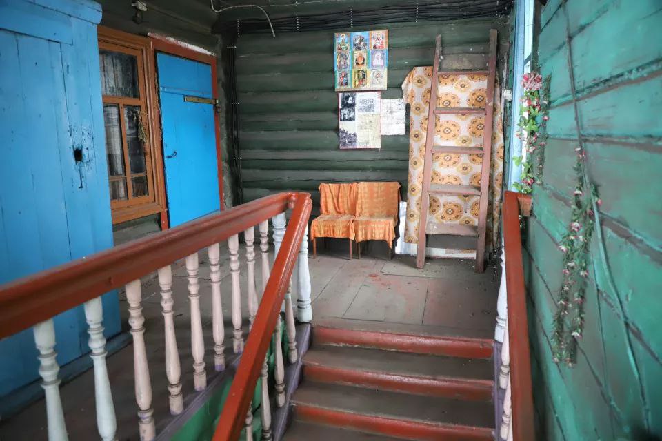 Бийчанка в одиночку поддерживает жизнь старинного дома Бийчанка в одиночку поддерживает жизнь старинного дома