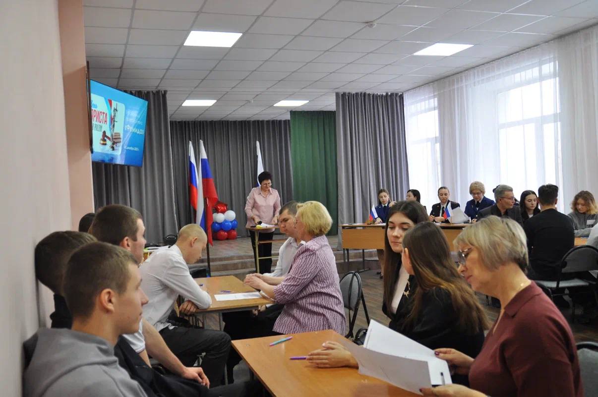 Правовая грамотность в формате квиза: в Кулундинском районе состоялся II районный правовой квиз «Фемида», посвященнный дню юриста Правовая грамотность в формате квиза: в Кулундинском районе состоялся II районный правовой квиз «Фемида», посвященнный дню юриста