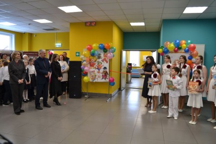 В селе Шелаболиха Алтайского края открылась современная детская модельная библиотека