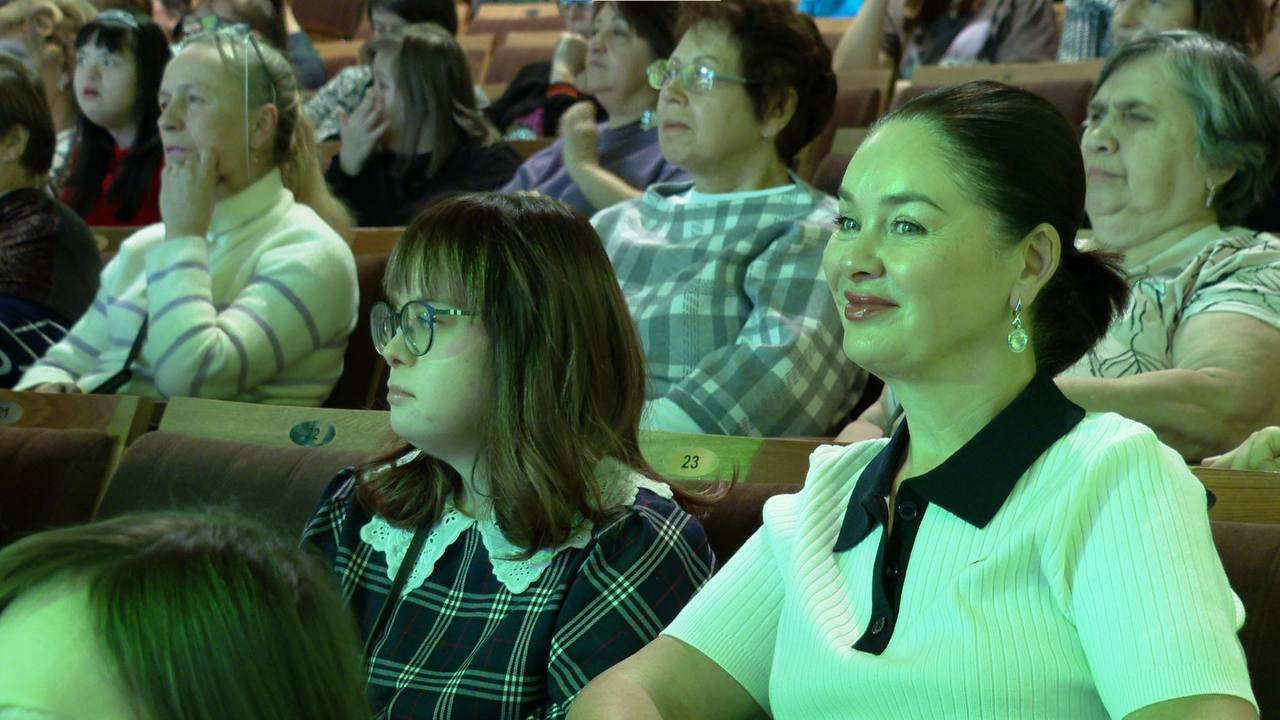 Гала-концерт фестиваля «Свет нашей души» состоялся в Барнауле Гала-концерт фестиваля «Свет нашей души» состоялся в Барнауле