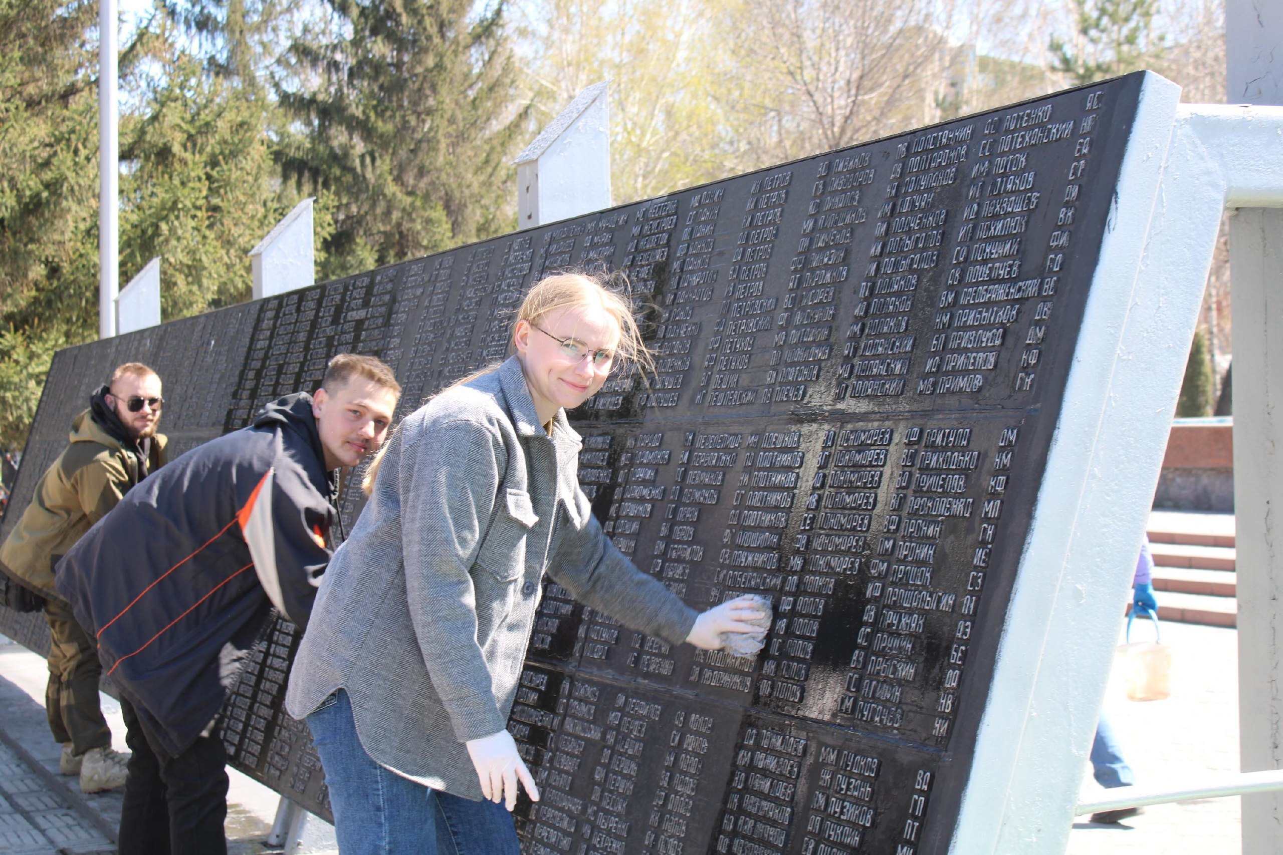 Уважаемые волонтёры! От всей души поздравляю вас с Днём добровольца (волонтёра)! Уважаемые волонтёры! От всей души поздравляю вас с Днём добровольца (волонтёра)!